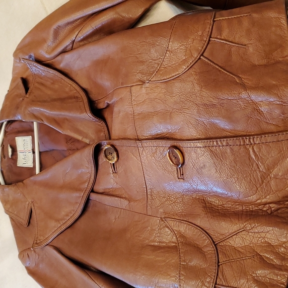 Coat - Picture 4 of 4